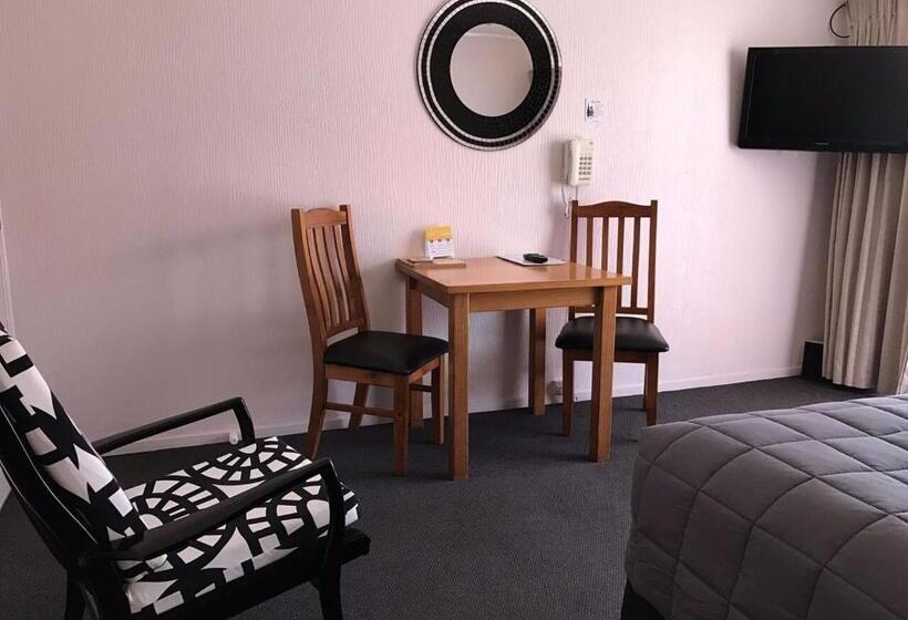 إستوديو ديلوكس, Edelweiss Motel