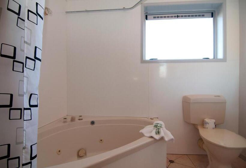 Апартаменты 1 Спальня, Edelweiss Motel
