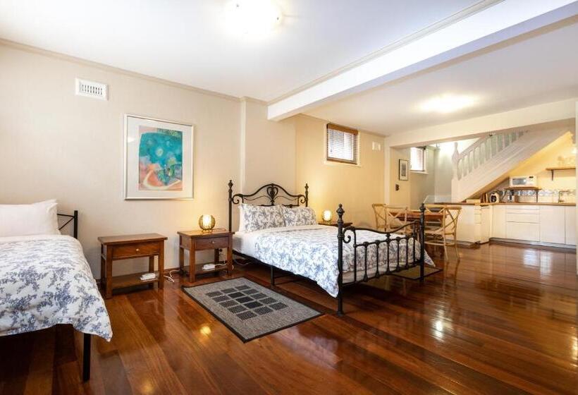 جناح سرير ملكى, Fremantle Bed & Breakfast