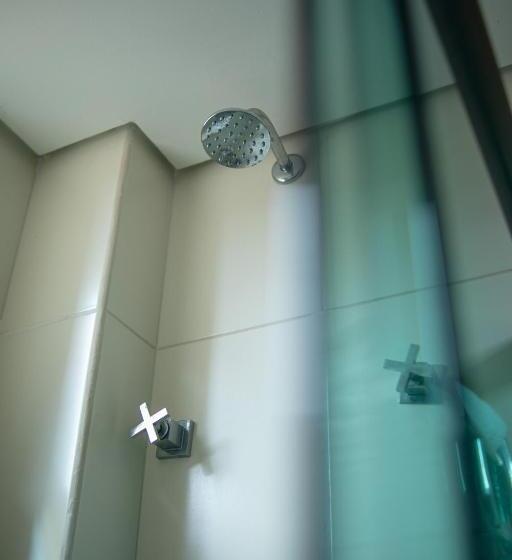 디럭스 트리플 룸, Amazonia Palace