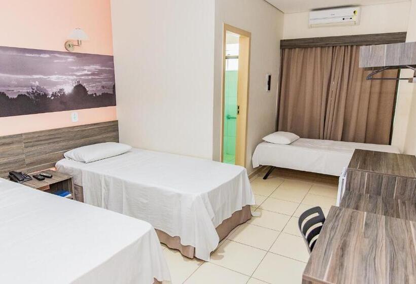 디럭스 트리플 룸, Amazonia Palace