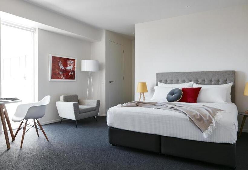 سوییت لوکس, Art Series   The Watson