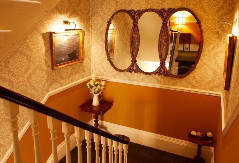 اتاق استاندارد در طبقه همکف, Ashburton House  B&b