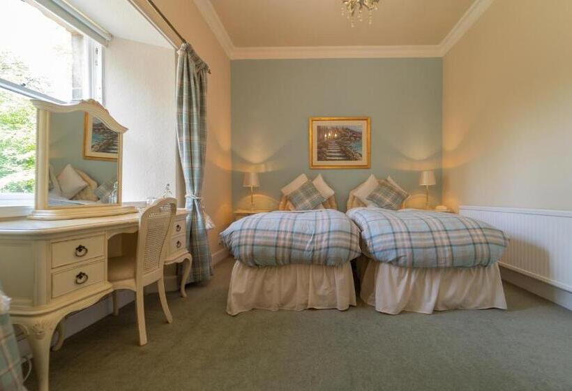 Perhehuone, Bankton House