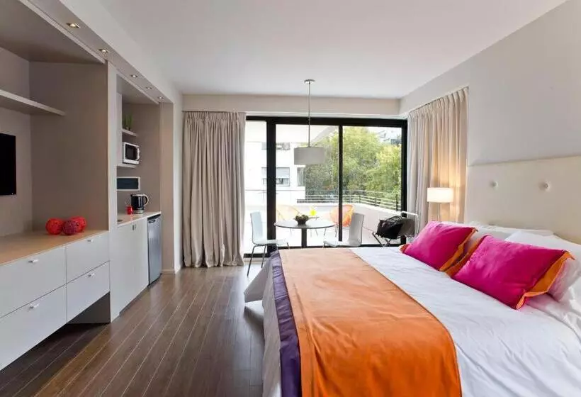 استودیوی استاندارد, Bulnes Eco Suites