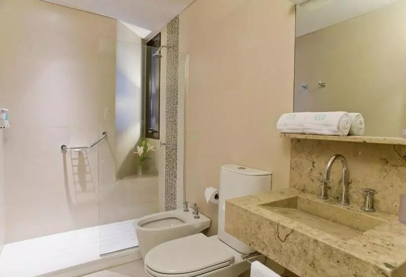 استودیوی استاندارد, Bulnes Eco Suites