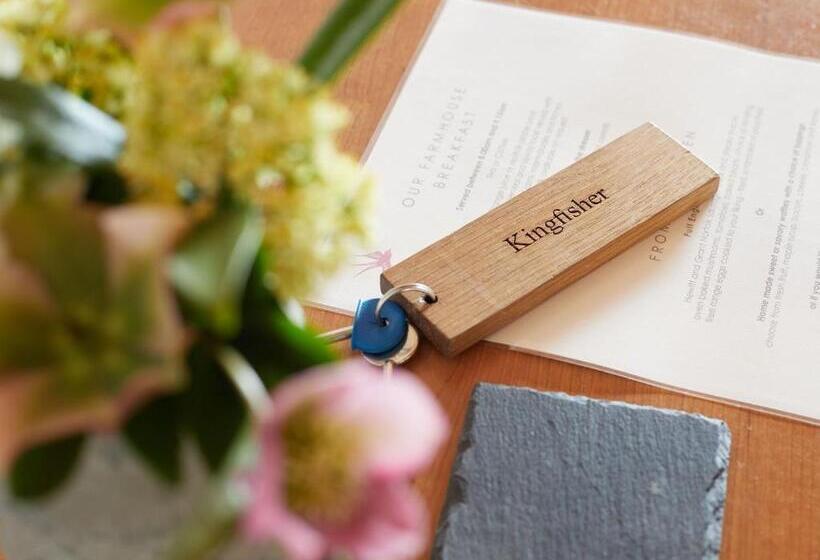 Номер Стандарт Адаптированный для Инвалидов, Dairy Barns