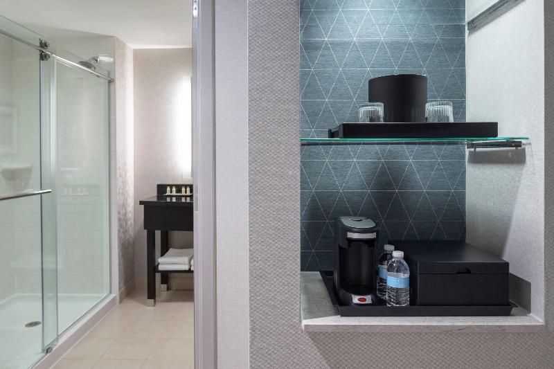 Camera Standard, Evolution Lisboa