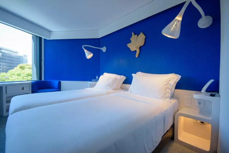 Quarto Estandar, Evolution Lisboa