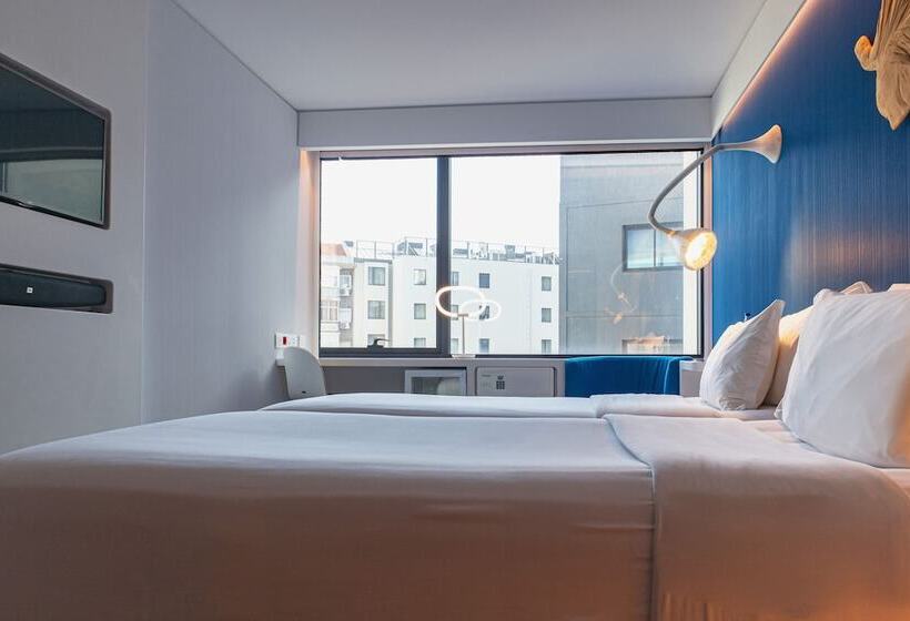 Camera Standard, Evolution Lisboa