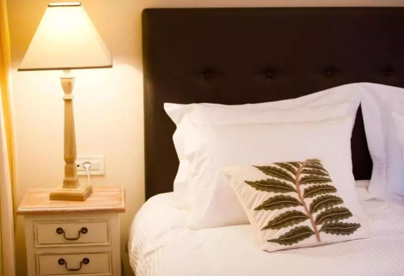 Suite with lake view, Mir Boutique