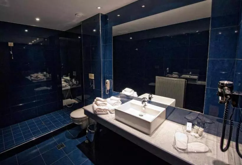 Suite with lake view, Mir Boutique