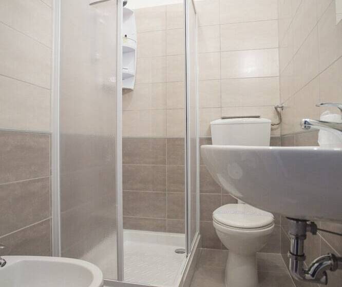 带阳台的三人标准间, Paradiso