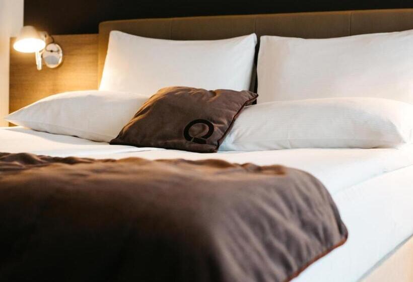 Deluxe Room with Balcony