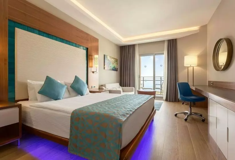 اتاق سوپریور, Ramada by Wyndham Resort Kusadasi