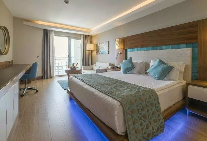 اتاق سوپریور, Ramada by Wyndham Resort Kusadasi