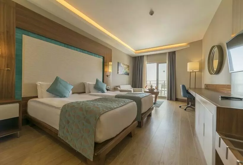 اتاق سوپریور, Ramada by Wyndham Resort Kusadasi