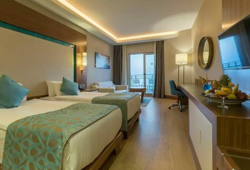 اتاق اکونومی, Ramada by Wyndham Resort Kusadasi