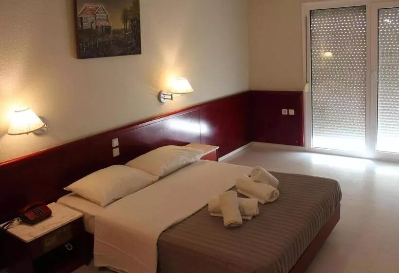 コンフォーとスイートルーム, Skion Palace Beach Hotel   Bungalows Boutique