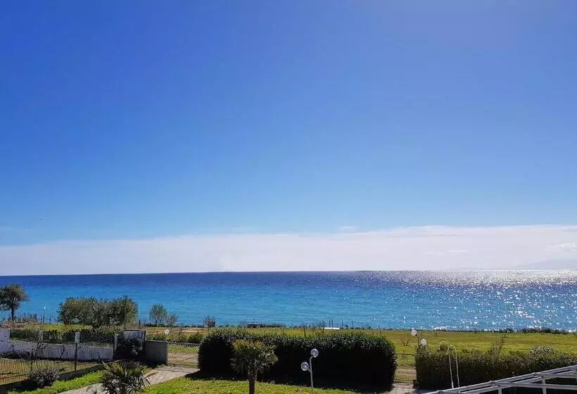 オーシャンビューのスタンダードバンガロー, Skion Palace Beach Hotel   Bungalows Boutique