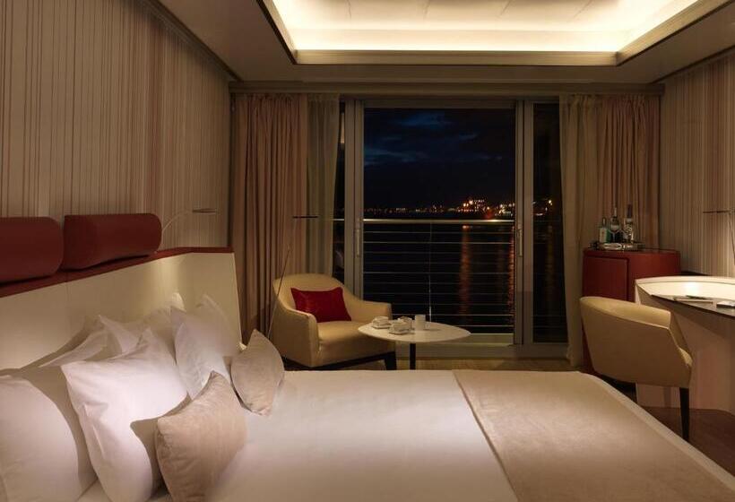 اتاق استاندارد با تخت بزرگ, Sunborn Gibraltar