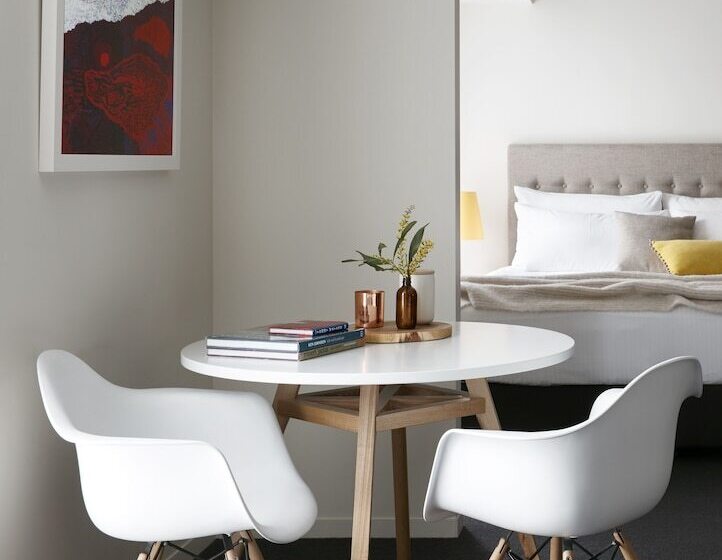 استودیوی لوکس, Art Series   The Watson