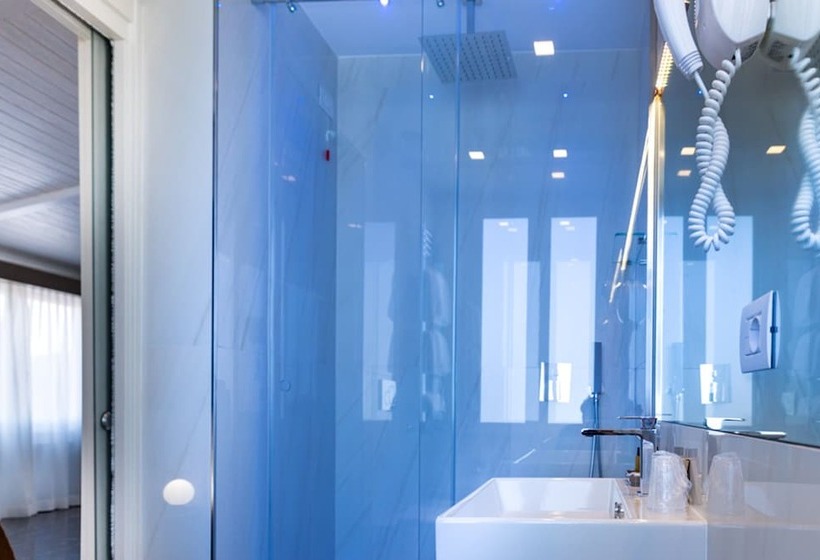 Camera Superiore, Villa Zaccardi