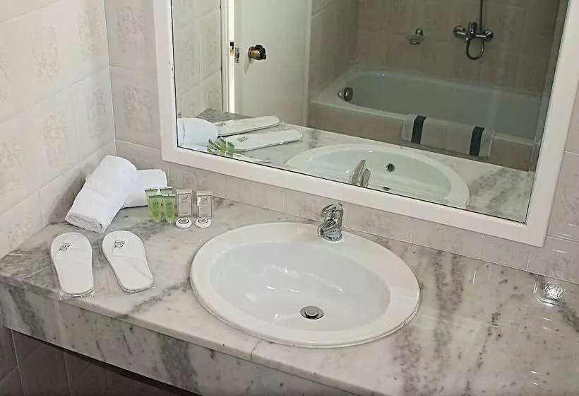 Superior bungalow with sea view, Skion Palace Beach Hotel   Bungalows Boutique