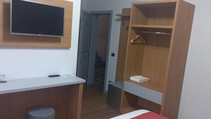 Habitació Quàdruple Estàndard, Liniștea Codrului
