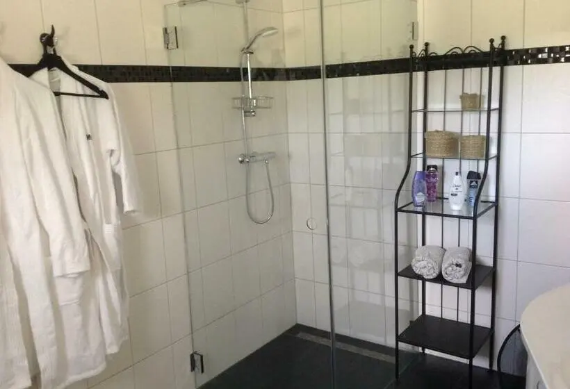 キングサイズベッドのデラックスルーム, B&b De Handwijzer Hengelo