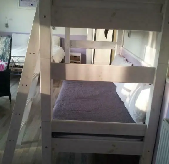 ファミリールーム, Bed En Breakfast Dirosa