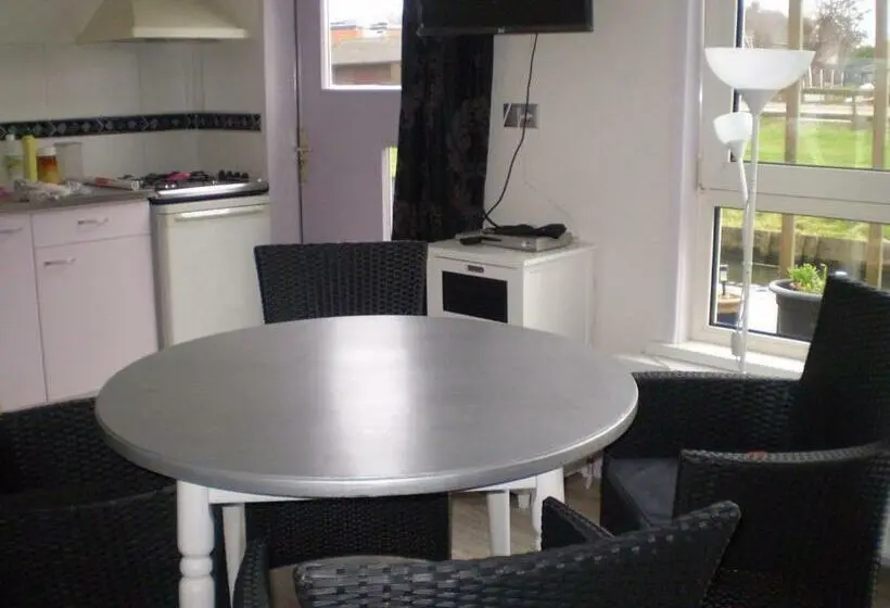 ファミリールーム, Bed En Breakfast Dirosa