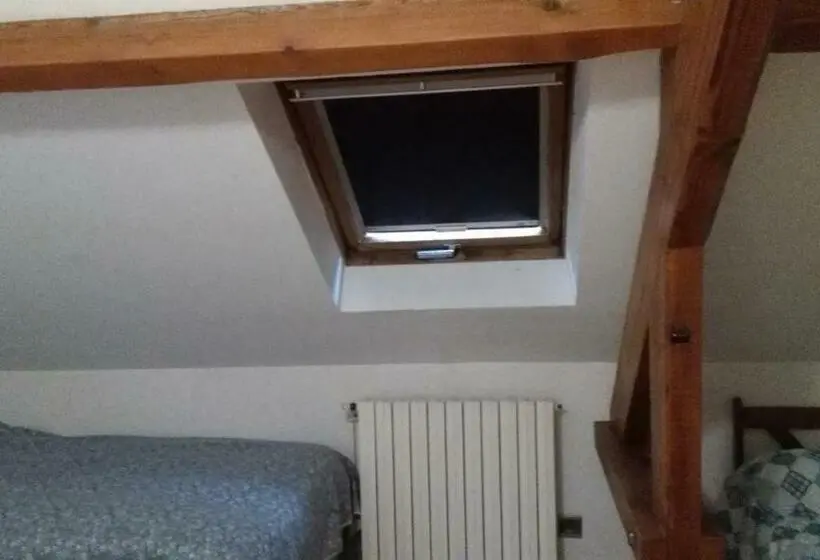 Perhehuone, A L Etape De La Ferme