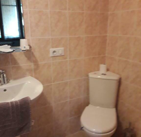 غرفة قياسية لذوى الاحتياجات الخاصة, A L Etape De La Ferme