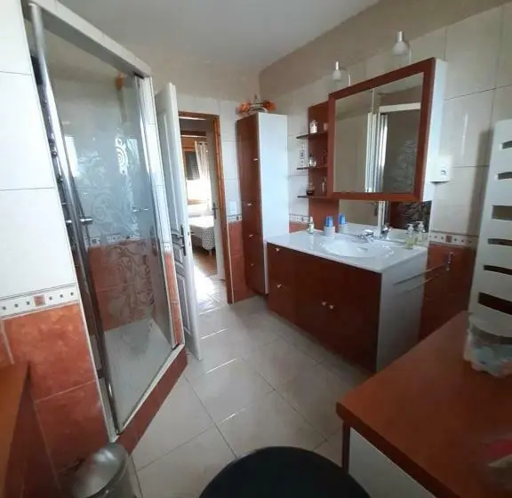 バス共有のスタンダードルーム, Chambre D Hôte Le Bois Joli