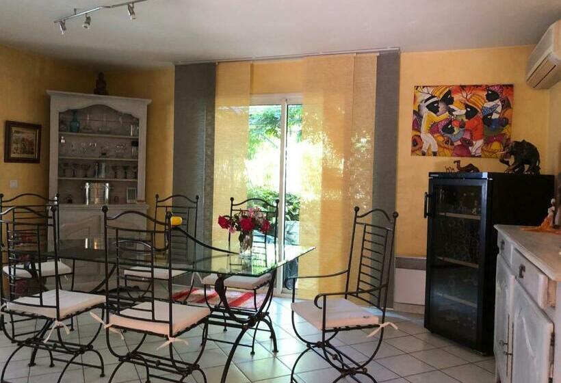 ファミリールーム, Chambres Table D Hotes Carpe Diem