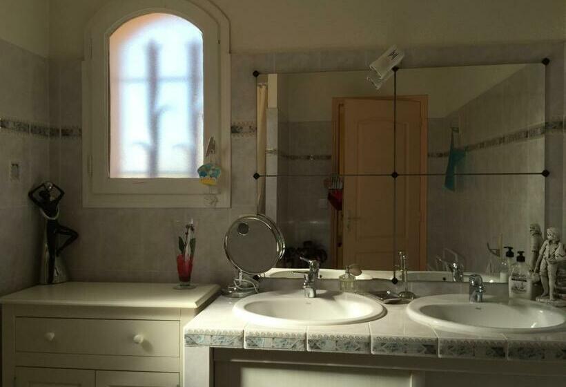 ファミリールーム, Chambres Table D Hotes Carpe Diem