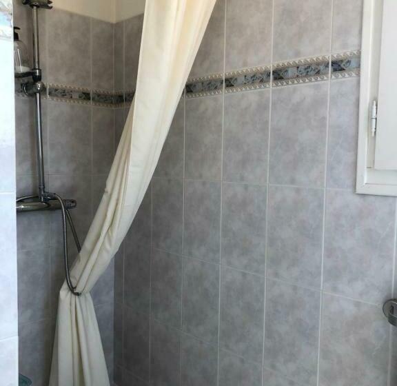 ファミリールーム, Chambres Table D Hotes Carpe Diem