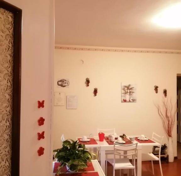 غرفة قياسية حمام مشترك, Felix House