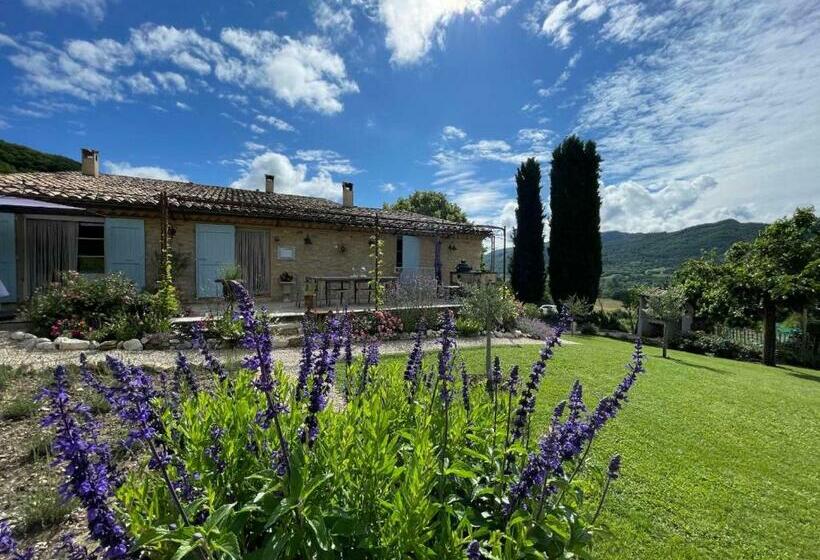 غرفة قياسية سرير كينج, Mas Tulipe De Soie