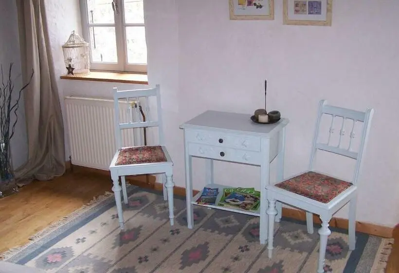 スタンダードルーム, Salomony Chambre D Hôtes