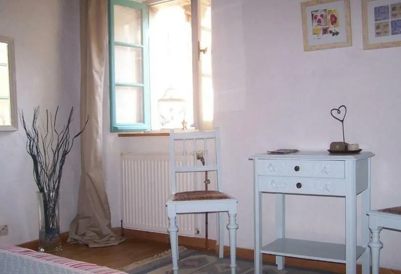 スタンダードルーム, Salomony Chambre D Hôtes