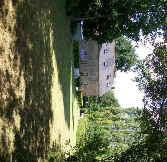 ファミリールーム, Stone Cottage