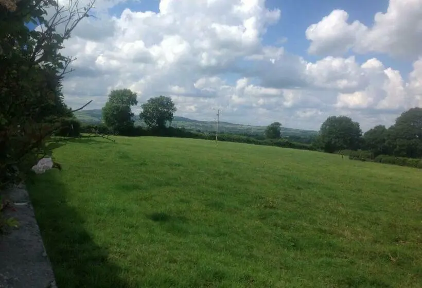 Standardrum, Hill View B&b