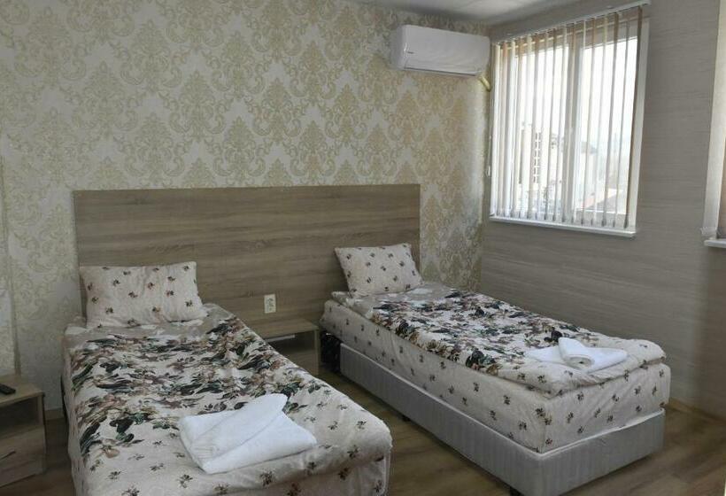 חדר דלוקס, Suhin Dol