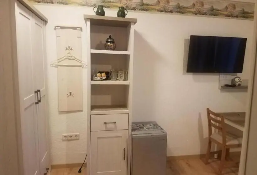 スタンダードルーム, Ferienwohnung Wacker, Apartments Und Zimmer