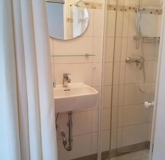 スタンダードシングルルーム, Ferienwohnung Wacker, Apartments Und Zimmer