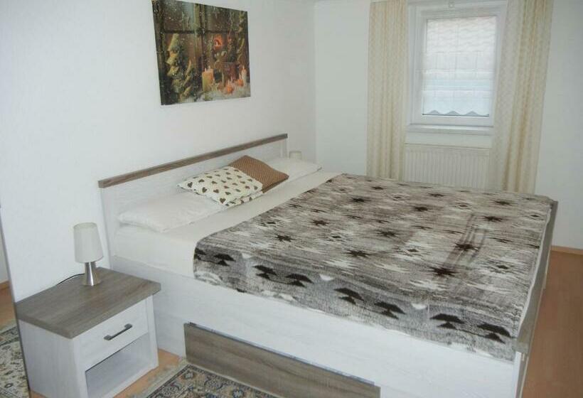 شقة سوبريور غرفة واحدة, Ferienwohnung Wacker, Apartments Und Zimmer