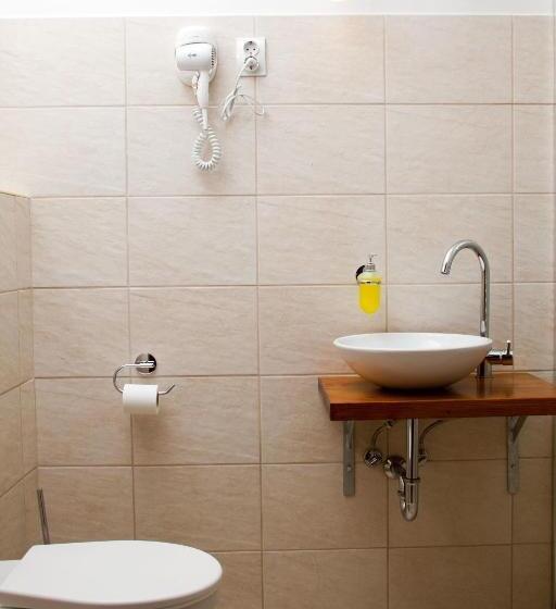 Номер Стандарт Трехместный, Guest House St. Mária
