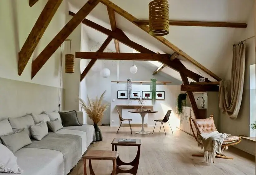 庭の見える１ベッドルームアパートメント, La Maison & L Atelier